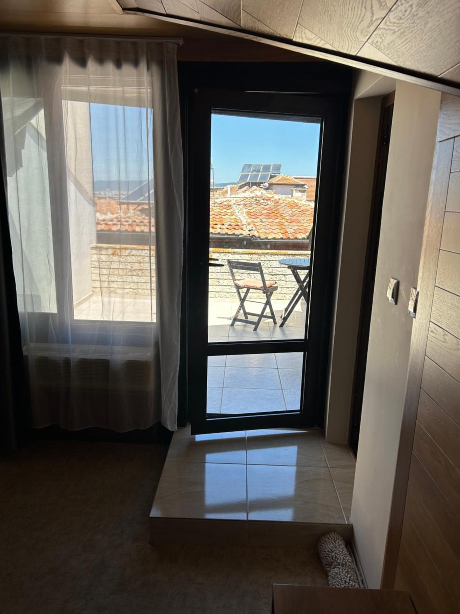 Prince Cyril Hotel Νεσέμπαρ Εξωτερικό φωτογραφία