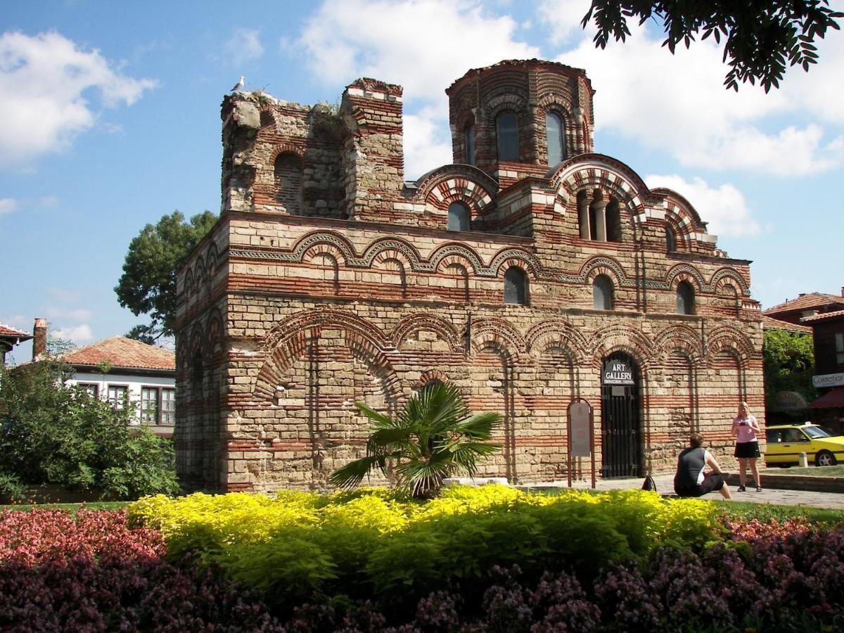 Prince Cyril Hotel Νεσέμπαρ Εξωτερικό φωτογραφία